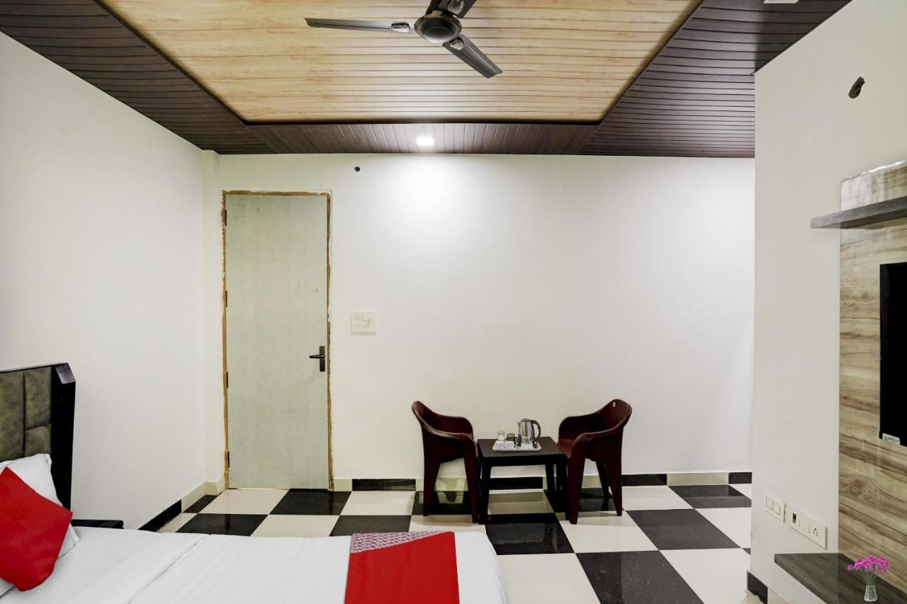Collection O Love Garden Hotel Ghaziabad Eksteriør billede