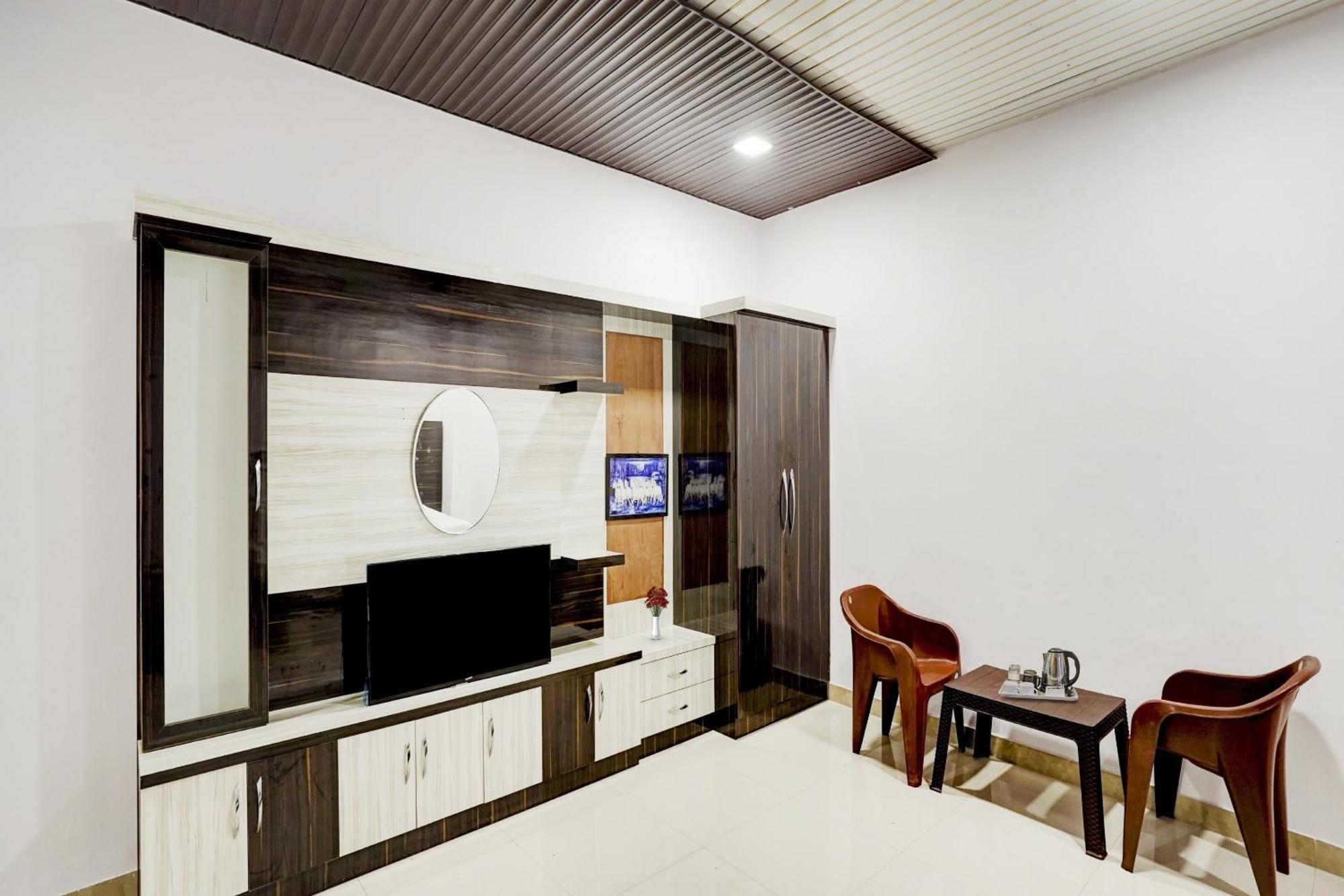Collection O Love Garden Hotel Ghaziabad Eksteriør billede